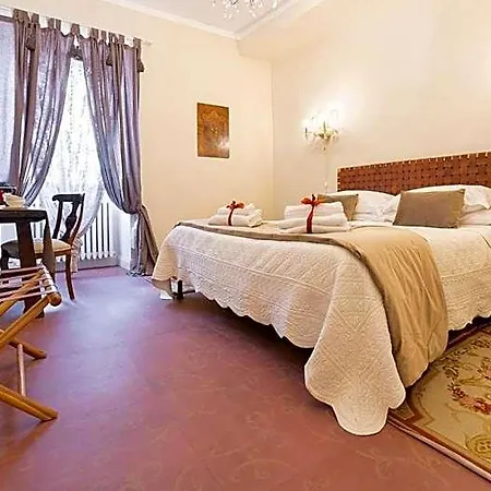 Briona Hotel 2*